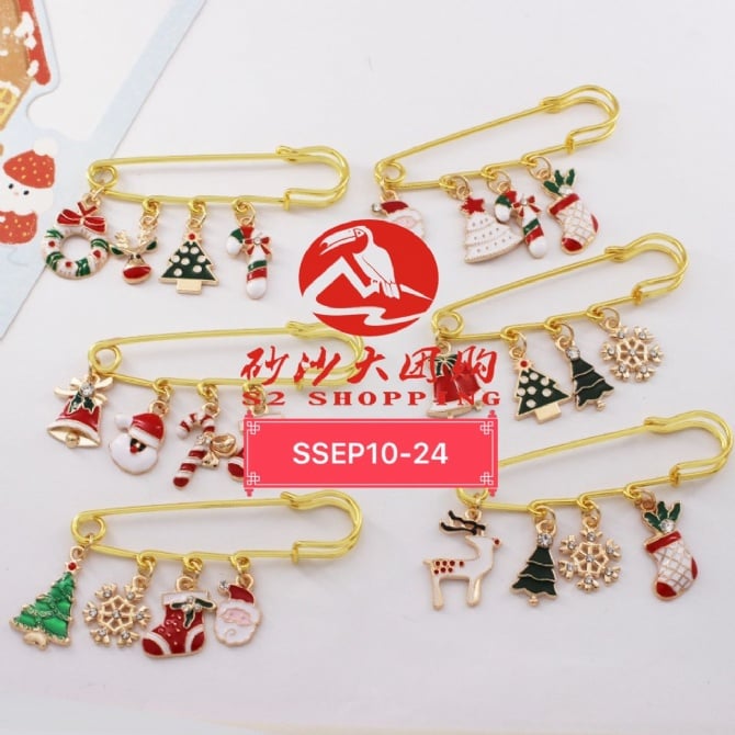 SSEP10-24 ~ 圣诞节百搭胸针 Christmas Themed Brooch Pins